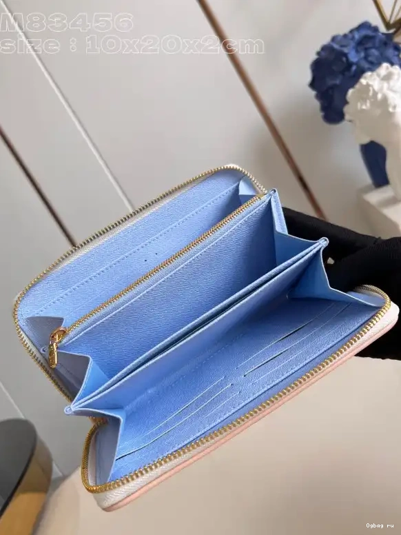 cm ZIPPY VUITTON WALLET-10*20*2 LOUIS 0701